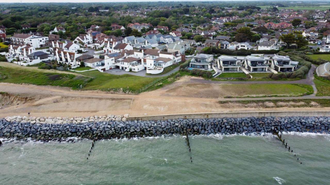 Villa Needles Point à Milford on Sea Extérieur photo