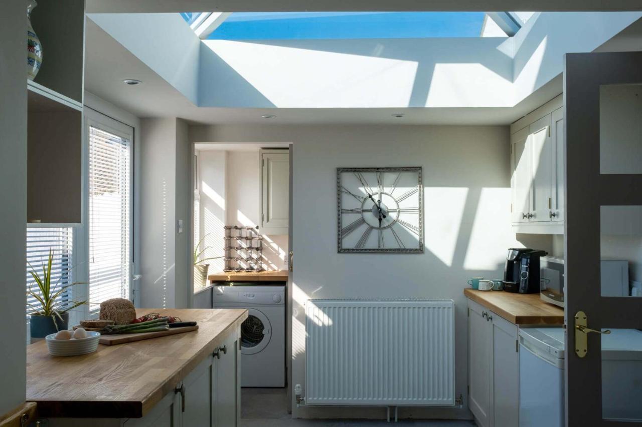Villa Needles Point à Milford on Sea Extérieur photo